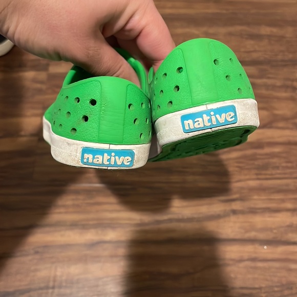 Native shoes - Picture 3 of 5